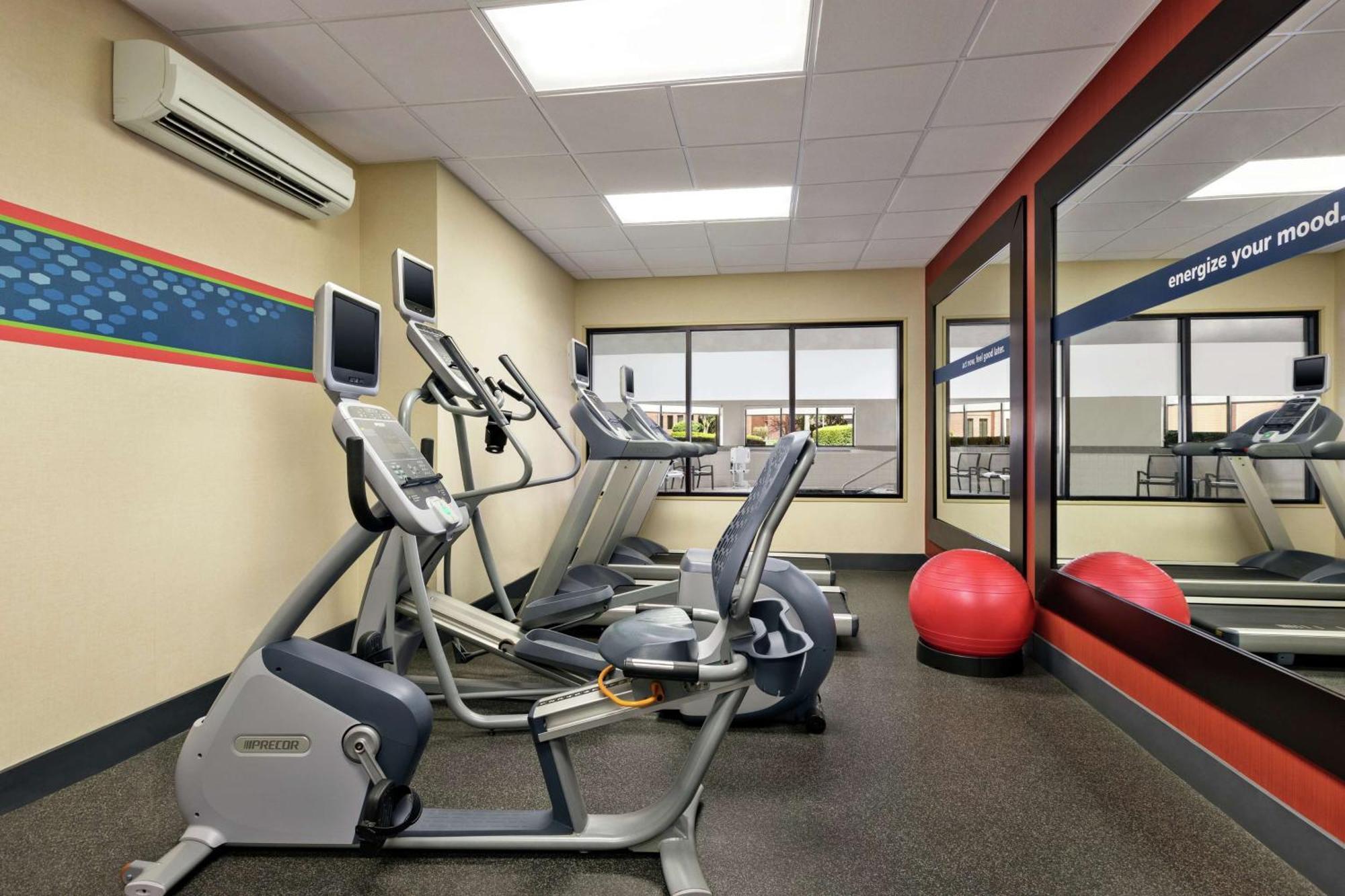 Hampton Inn & Suites Frederick/Fort Detrick מראה חיצוני תמונה