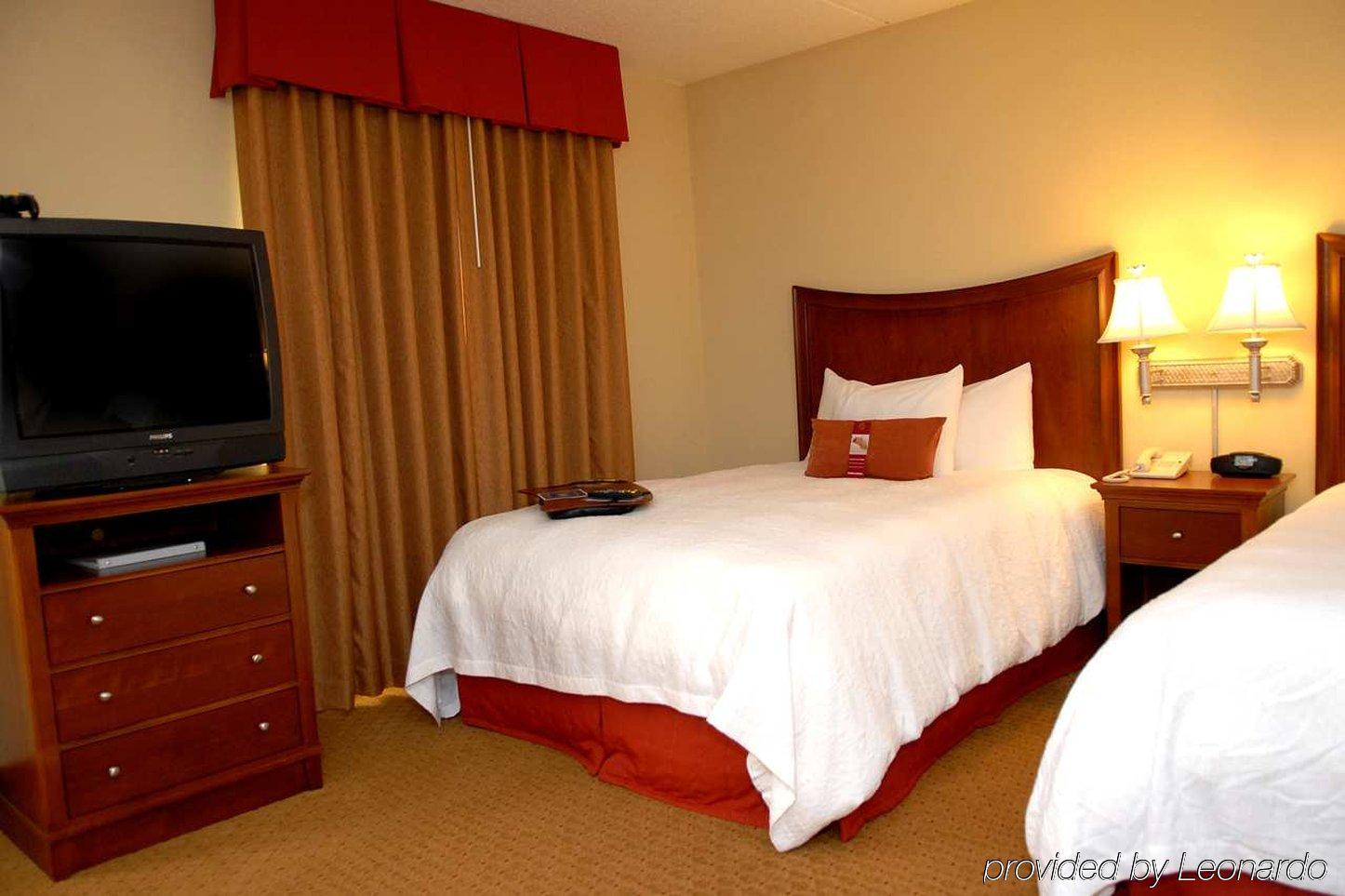 Hampton Inn & Suites Frederick/Fort Detrick חדר תמונה