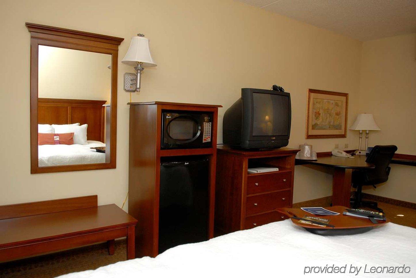 Hampton Inn & Suites Frederick/Fort Detrick חדר תמונה